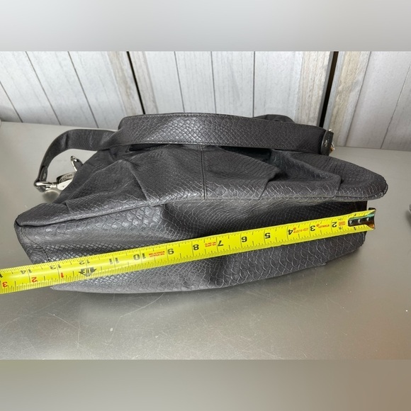 Jewell Thirty-One Large Tote Purse Shoulder Bag Gray Snakeskin Vegan Leather - Picture 7 of 7